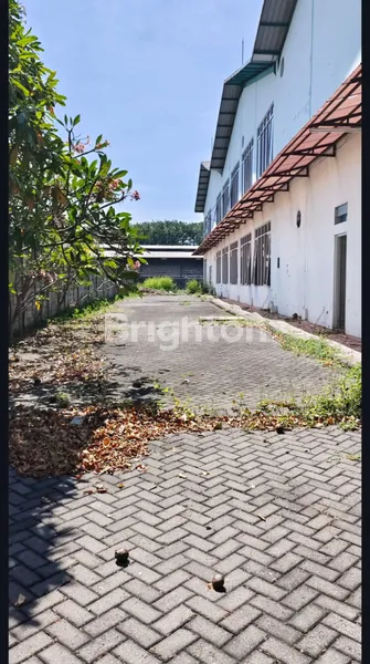 image GUDANG SIAP PAKAI DENGAN LOKASI STRATEGIS GUDANG RUNGKUT INDUSTRI SURABAYA (4)