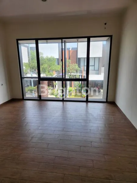 image RUMAH CANTIK 2LANTAI SUVARNA SUTERA TANGERANG (6)