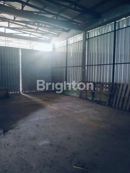 image DIJUAL GUDANG +KANTOR MASIH  ADA LAHAN KOSONG LUAS NYA LEBIH KURANG 700 METER PERSEGI.DAERAH KARIANGAU (4)