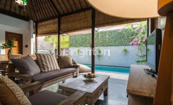 image VILLA MEWAH 2 KAMAR TIDUR UNTUK DISEWAKAN DI BERAWA – DEKAT FINNS BEACH CLUB & FASILITAS UTAMA (5)