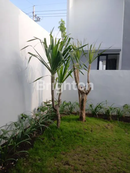 image RUMAH MODERN TYPE VIOLA DI SUKODONO - 2KT FREE DP & FURNITURE (8)