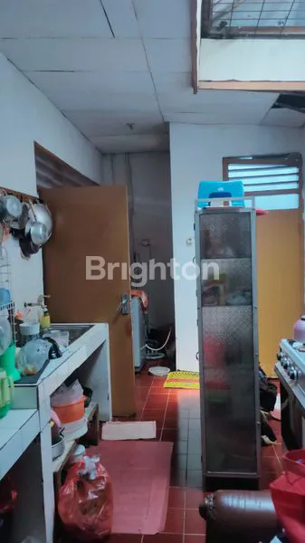 image RUMAH DI PUSAT KOTA PAMULANG BISA LANGSUNG HUNI DENGAN ATAU TANPA SEDIKIT PERBAIKAN (7)