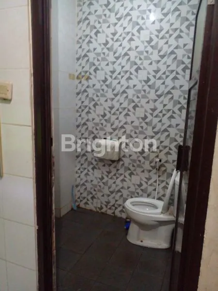 image 2 RUKO GANDENG KELAPA DUA RAYA JAKARTA BARAT SANGAT STRATEGIS PINGGIR JALAN AREA KOMERSIAL (4)