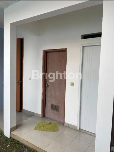 image RUMAH 2 LANTAI FURNISHED SIAP HUNI DI BSD (8)