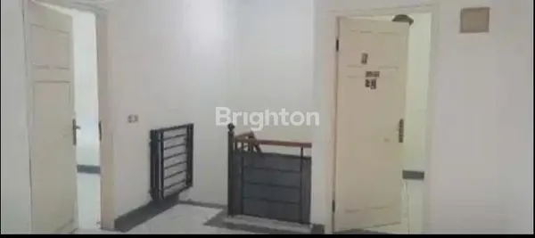 image RUMAH MURAH 2 LANTAI DI KEMANG PRATAMA 3 - BEKASI SELATAN ( NEGO) (8)