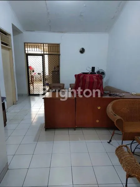 image RUMAH STRATEGIS DI TAMAN SURYA CENGKARENG KALIDERES JAKARTA BARAT (2)