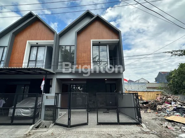 image RUMAH BARU SCANDINAVIAN DI MANYAR DEKAT GALAXY MALL DAN PAKUWON CITY (1)