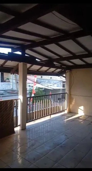 image RUMAH 2 LANTAI SIAP HUNI DI SIMOMULYO BARU (8)