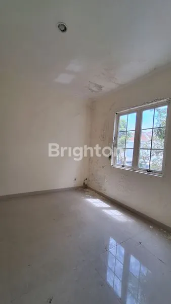 image RUMAH MEWAH 2 LANTAI DEKAT MALL TRANS STUDIO TANJUNG BUNGA (5)