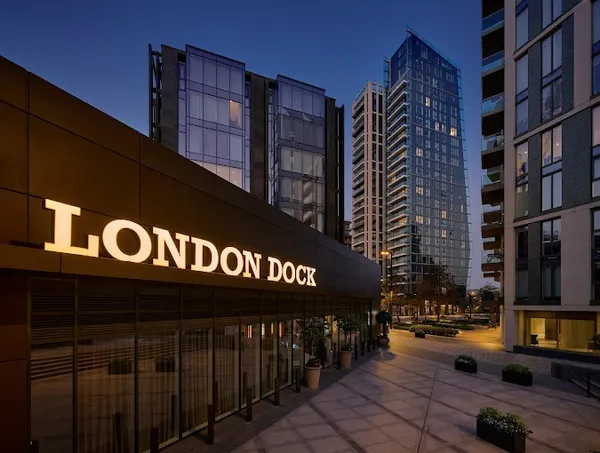 Image more LONDON DOCKS