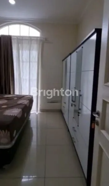 image RUMAH HOEK DI GREENLAKE CITY CLUSTER EUROPE  (6)