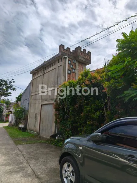 image RUMAH STRATEGIS SEJUK  & NYAMAN  (2)