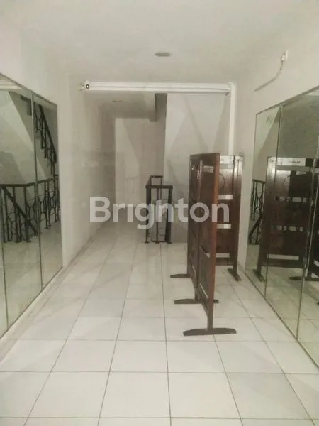 image RUKO 3 LANTAI EX KLINIK KECANTIKAN DI YASMIN BOGOR (4)