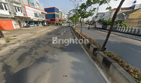 image RUKO GANDENG 2 PINTU 3 LANTAI PINGGIR JALAN GAJAH MADA (4)
