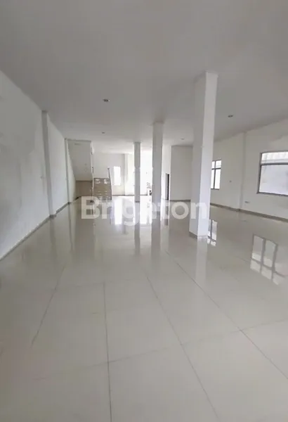 image RUKO GANDENG 2 PINTU 3 LANTAI PINGGIR JALAN GAJAH MADA (7)