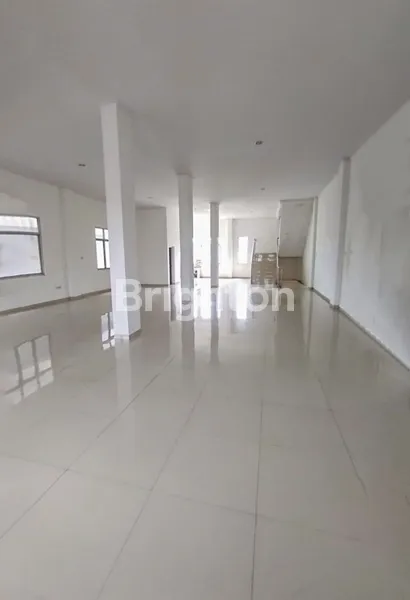 image RUKO GANDENG 2 PINTU 3 LANTAI PINGGIR JALAN GAJAH MADA (8)