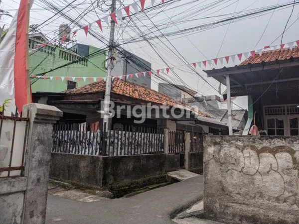 image RUMAH DI DAERAH KEMANGGISAN (1)