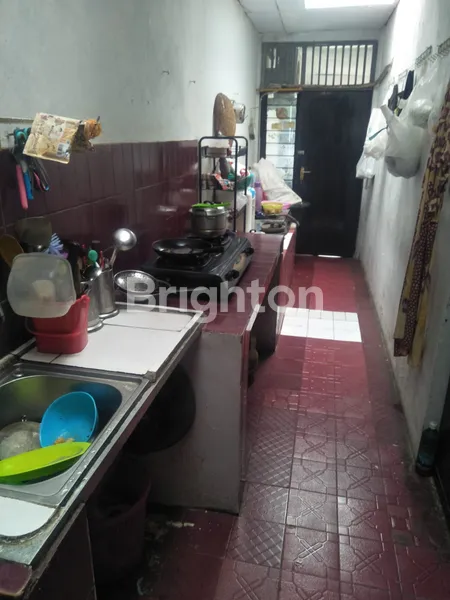 image RUMAH STRATEGIS DI DEPOK SEBERANG PASAR DEPOK JAYA 1 (8)