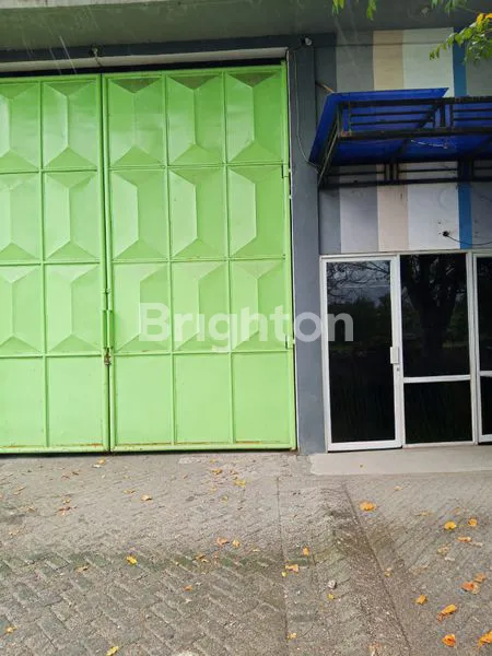 image BUTUH CEPAT LAKU GUDANG DI PERGUDANGAN SAFE N LOCK LINGKAR TIMUR SIDOARJO (2)