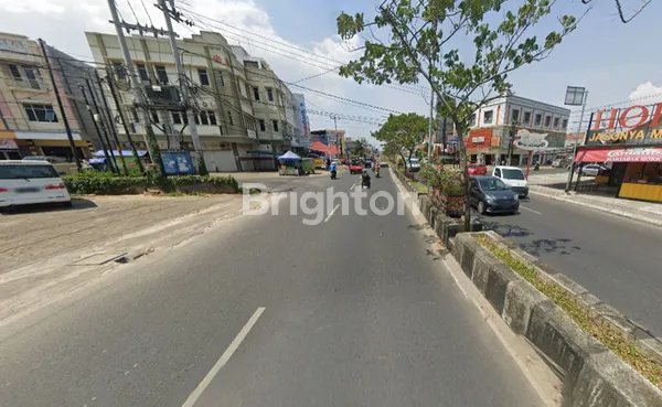 image SEWA RUKO 3 LANTAI PINGGIR JALAN RAYA GAJAH MADA (4)