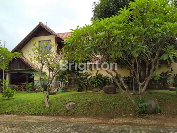 image RUMAH MEWAH DI HOOK HARGA MURAH DI KEMANG REGENCY BEKASI (1)