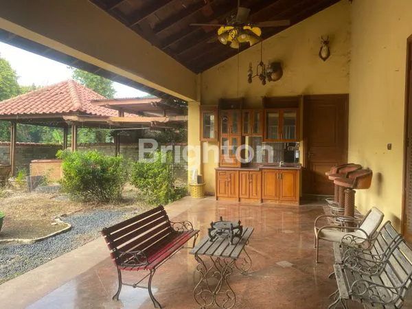 image RUMAH MEWAH DI HOOK HARGA MURAH DI KEMANG REGENCY BEKASI (7)