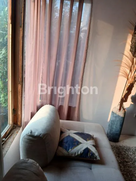 image RUMAH 2 LANTAI SEMI FURNISHED DEKAT MRT CILANDAK - BEBAS BANJIR (7)