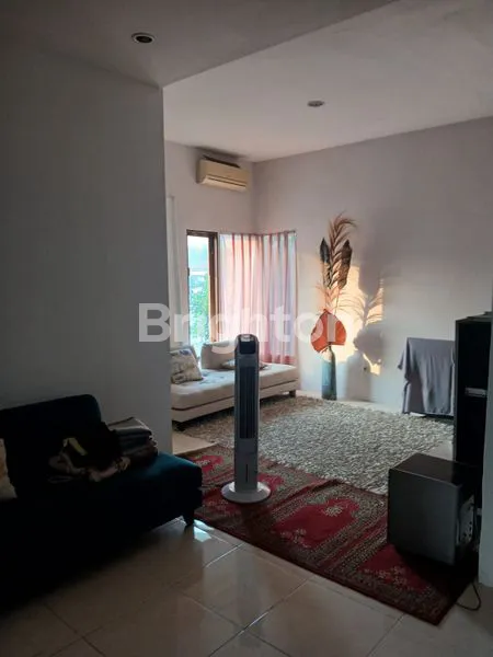 image RUMAH 2 LANTAI SEMI FURNISHED DEKAT MRT CILANDAK - BEBAS BANJIR (3)