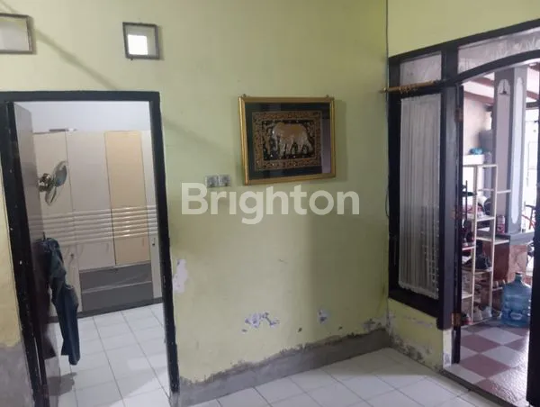 image DIJUAL CEPAT RUMAH LOKASI STRATEGIS DI KOTA SIDOARJO (5)