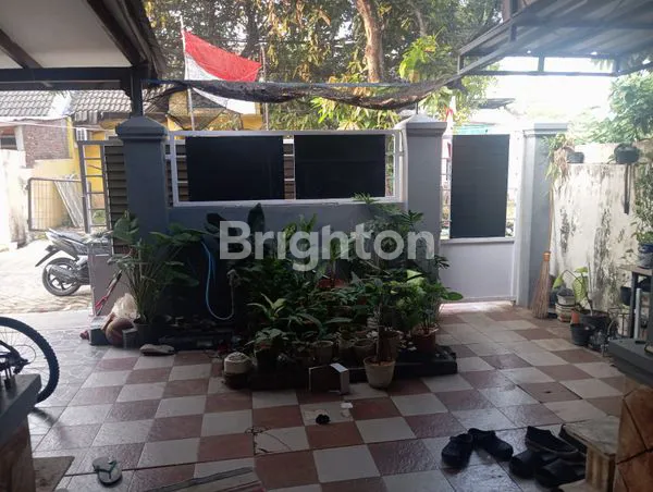 image DIJUAL CEPAT RUMAH LOKASI STRATEGIS DI KOTA SIDOARJO (2)