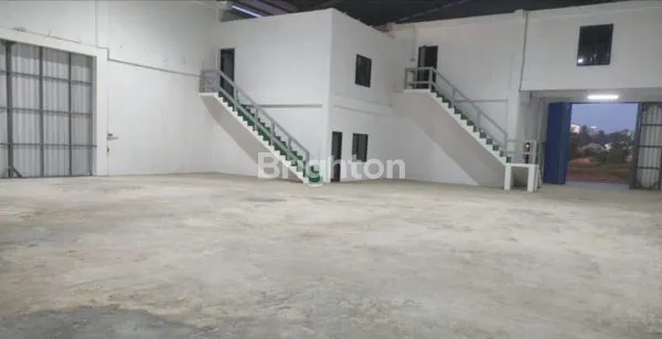 image GUDANG PREMIUM 648M² DI KM 13 BALIKPAPAN - DEKAT IKN & PELABUHAN (7)