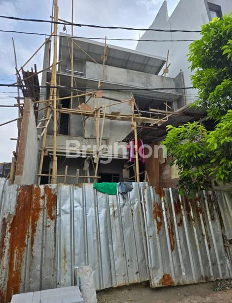 image TAMAN VILLA MERUYA RUMAH BARU ON PROGRESS 70% ESTIMESI  FINISHED 2025 , JAKARTA BARAT (3)