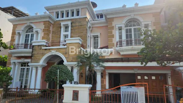 image RUMAH PANTAI MUTIARA 750M2 ADA PARKIRAN KAPAL PRIBADI VIEW LAUT HGB TERMURAH!! NEGO MUARA KARANG JAKARTA UTARA (1)