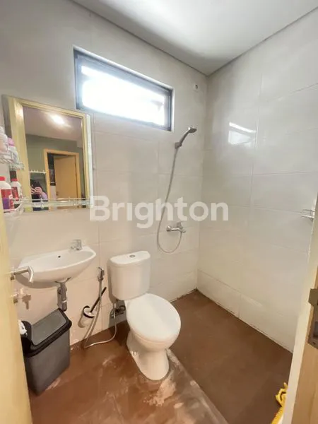 image RUMAH FULLY FURNISHED CLUSTER EKSKLUSIF COLOMADU SOLO (7)