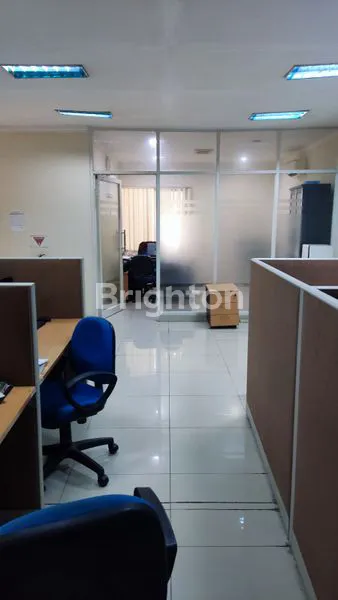 image BANGUNAN RUMAH KANTOR  SIAP PAKAI DI ABDULLAH SYAFEI TEBET JAKARTA SELATAN (5)
