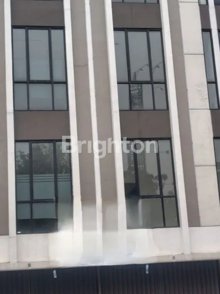 image RUKO BARU PLONG  SIAP PAKAI STRATEGIS PINGGIR JALAN UTAMA 4,5 LANTAI , COCOK UNTUK USAHA,  JALAN PANJANG , KEBON JERUK  (2)