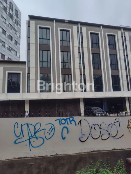 image RUKO BARU PLONG  SIAP PAKAI STRATEGIS PINGGIR JALAN UTAMA 4,5 LANTAI , COCOK UNTUK USAHA,  JALAN PANJANG , KEBON JERUK  (1)