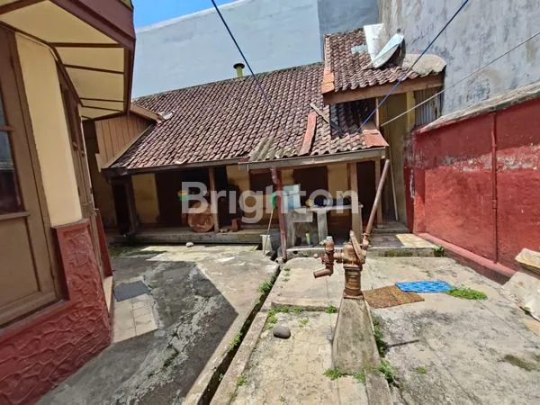 image RUMAH KUNO COCOK UNTUK RESTO DAN KAFE DI AREA IJEN BOULEVARD KOTA MALANG (5)