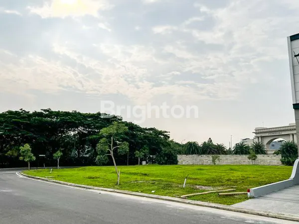 KAVLING PREMIUM HOOK 1811M² DI CITRALAND - GAMA CITY - ROCHESTER PARK