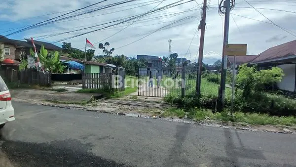 image DIJUAL TANAH PINGGIR JALAN LOKASI WONOREJO  COCOK DIBUAT LAPANGAN OLAH RAGA, RUMAH TINGGAL, KOS KOSAN ATAU KONTRAKAN HARGA NEGO (2)