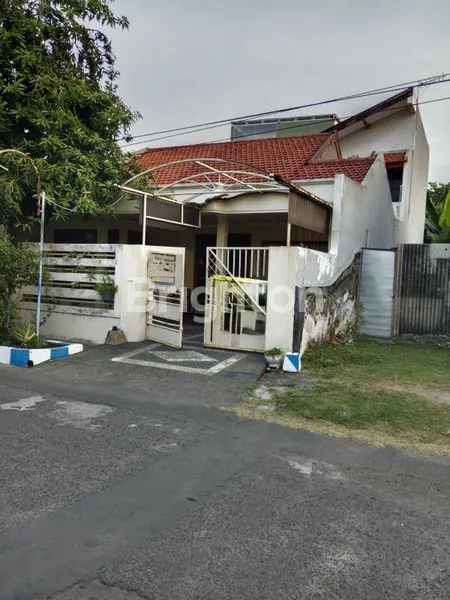RUMAH MEDOKAN ASRI LUAS 200 M2