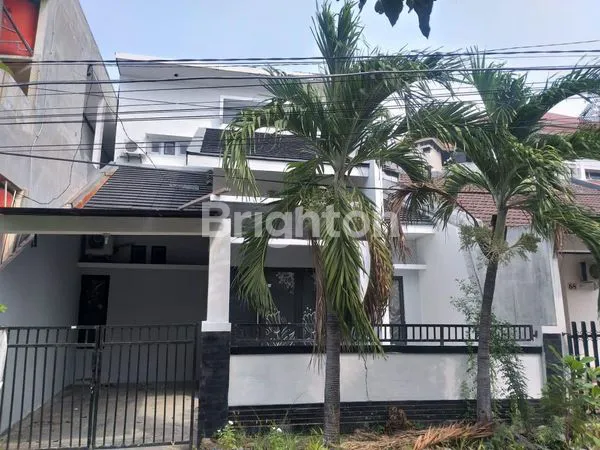 image RUMAH 2 LANTAI MEWAH SIAP HUNI DI MANYAR REJO SURABAYA (3)