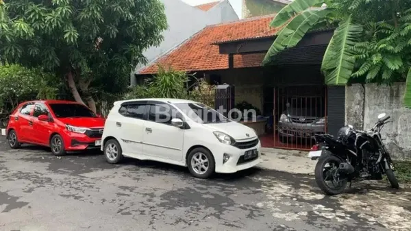 image RUMAH RUNGKUT KONDISI TERAWAT SIAP HUNI DEKAT MERR (1)