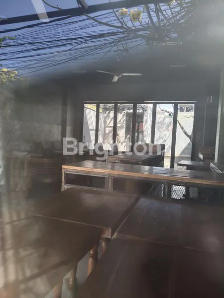 image BANGUNAN RESTAURANT DAN TOKO (5)