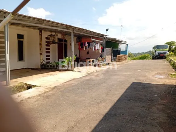 image RUMAH ASRI 2KT VIEW PEGUNUNGAN DEKAT TOL CISUMDAWU SUMEDANG (3)