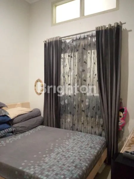 image RUMAH TERAWAT SIAP HUNI ELEGAN CENTRAL PARK DEKAT RAYA MERR UPN UINSA POLTEK PELAYARAN TOLL JUANDA DAN PETRA ACITYA DAN UINSA TOLL JUANDA (5)