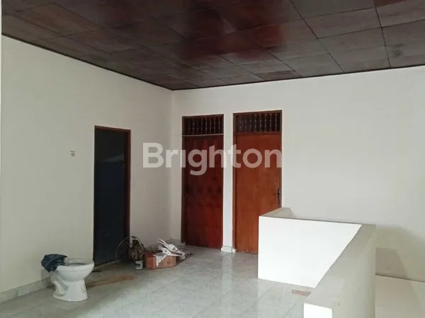 image RUMAH LANTAI 2 HANYA 3 MENIT KE PANTAI JIMBARAN (3)