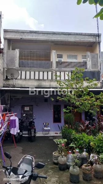 image RUMAH KOS-KOSAN STRATEGIS DEKAT KE JALAN RAYA RAGUNAN JAKARTA SELATAN (1)