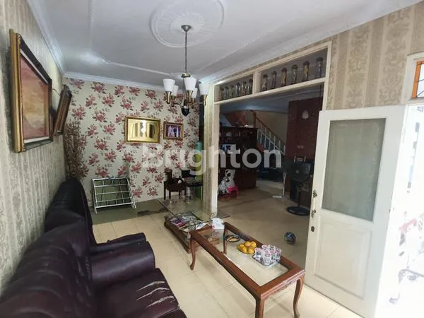 image RUMAH 2 LANTAI TAMAN DUTA DEKAT TOL JUANDA DEPOK (3)