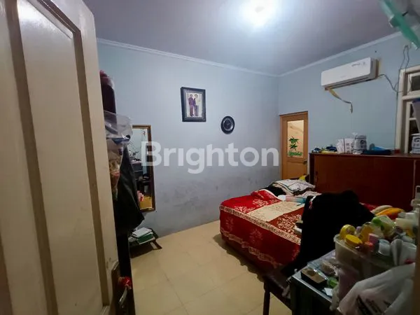 image RUMAH 2 LANTAI TAMAN DUTA DEKAT TOL JUANDA DEPOK (8)